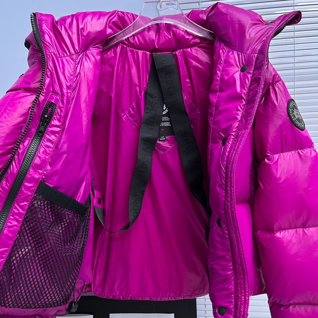 Canada Goose Women's Cropped Puffer Jacket in Fuchsia