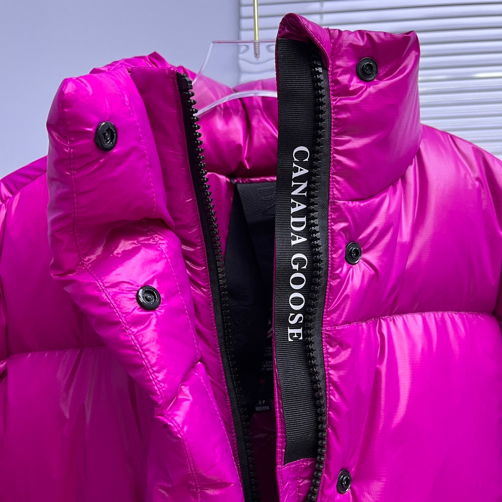 Canada Goose Women's Cropped Puffer Jacket in Fuchsia
