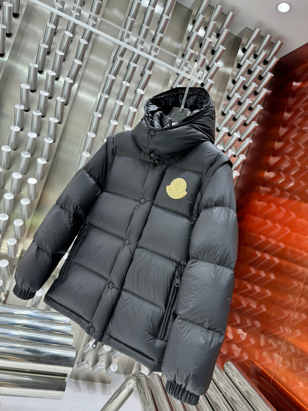 Moncler Detachable-Sleeve Hooded Puffer Jacket in Charcoal