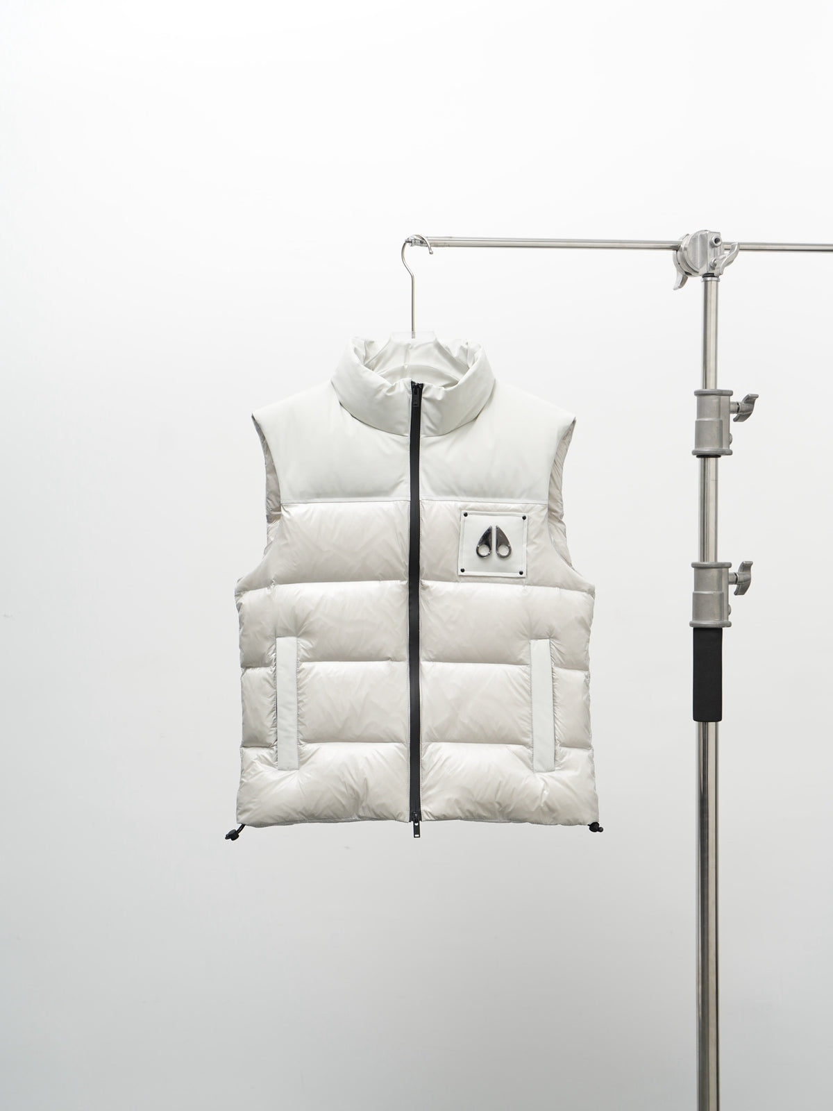Moose Knuckles Unisex Stand-Collar Puffer Vest | Black & White