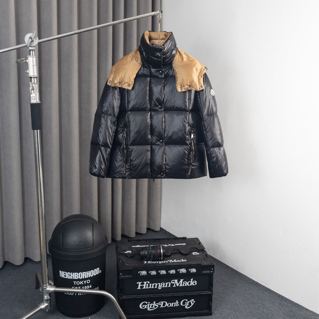 Moncler Parana Puffer Jacket