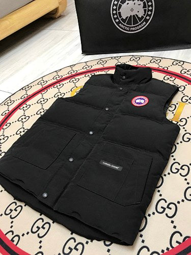 Canada Goose Classic Quilted Puffer Vest in Black